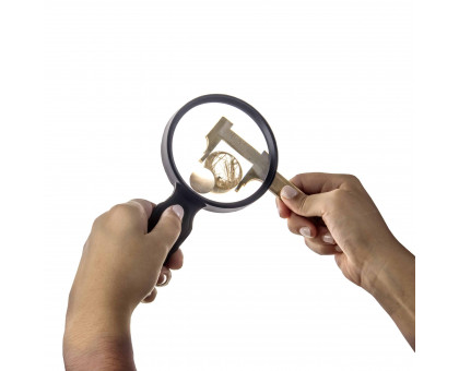 MagniView™ 2x Power 3.5″ Acrylic Lens Compact and Lightweight Hand-Held Magnifiers with Spot Lens